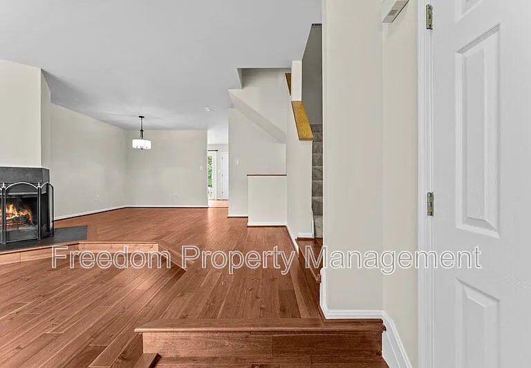 8644 Sanderling Dr — Photo 14