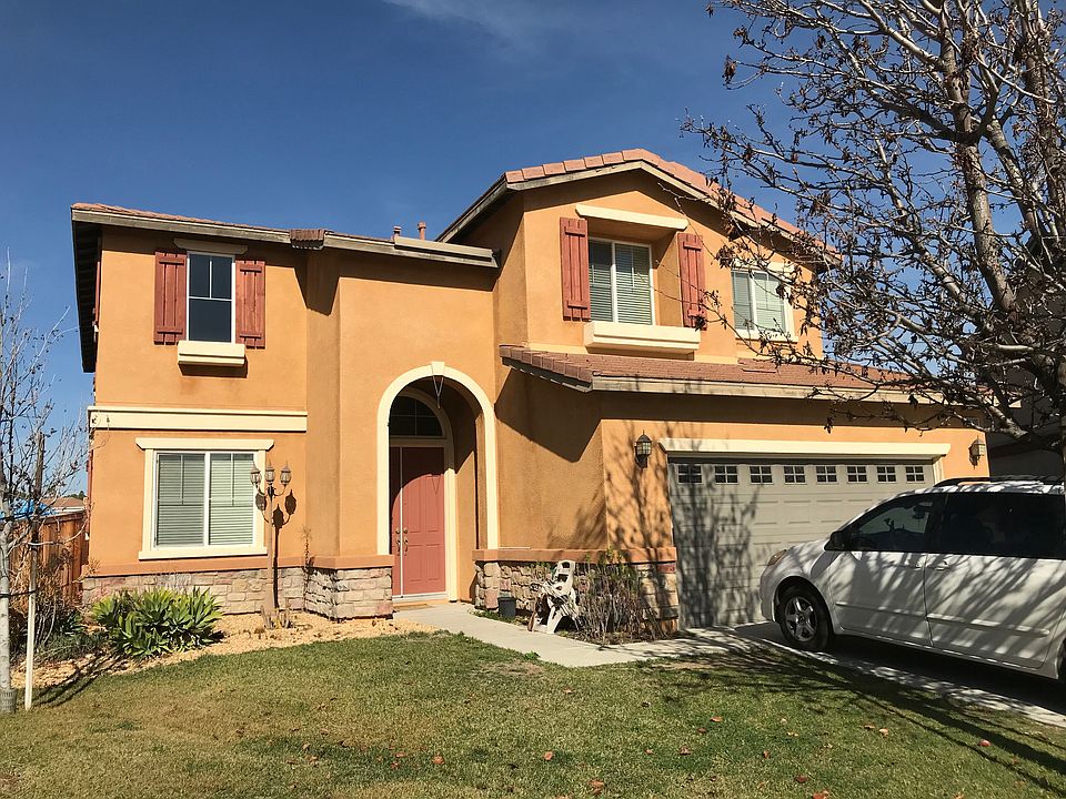 1st image of 26300 Avery Pl