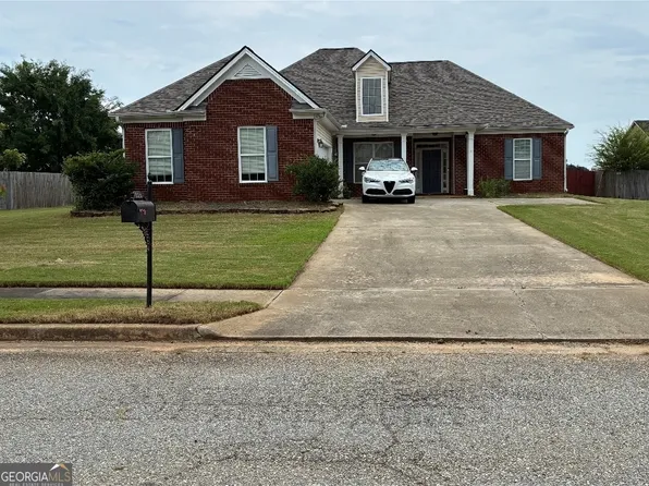 113 Christopher Dr, Byron, GA 31008