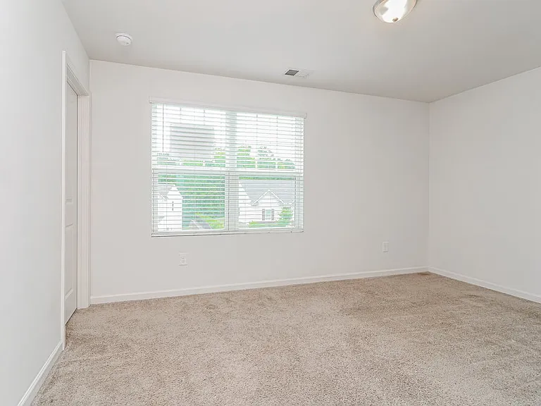 44 Meriwether Ln — Photo 14