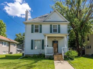 1204 Bertch Ave, Waterloo, IA 50702