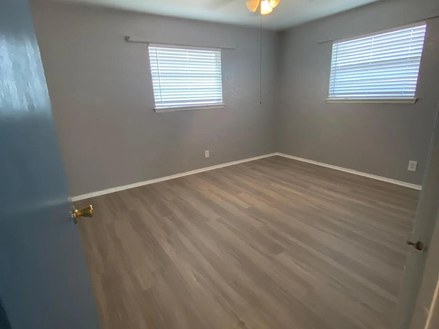 2 bed, 1400 sqft, $1,100 — Photo 4
