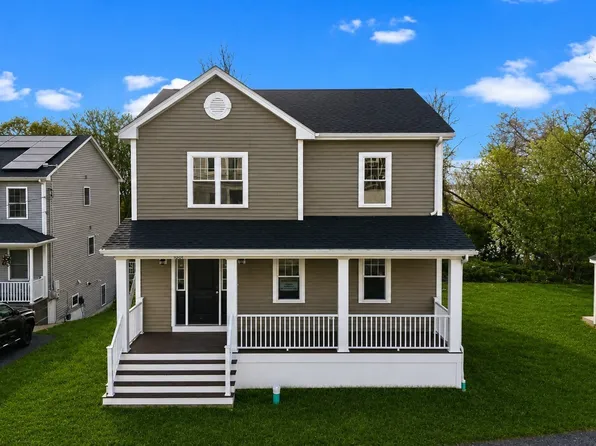 1001 Bay St, Fall River, MA 02724