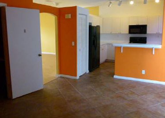 4th image of 6663 Green Island Cir