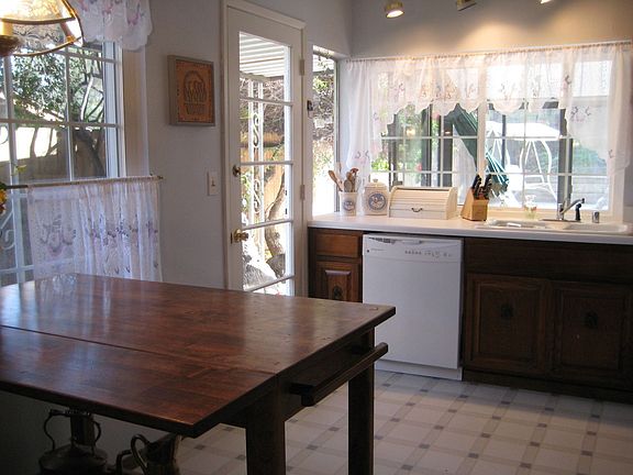 5th image of 6631 Winding Creek Dr