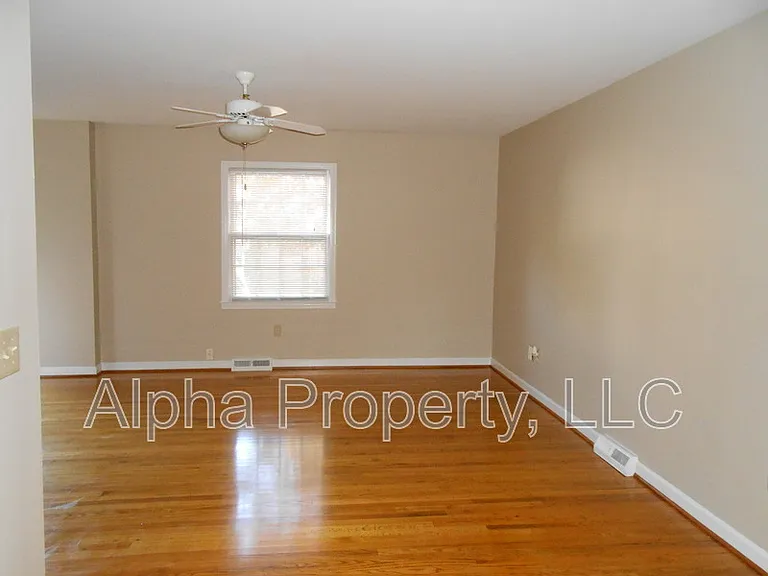 815 Edwards Rd #87 — Photo 4
