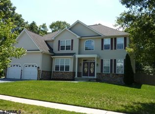 17 Emerald Dr, Egg Harbor Township, NJ 08234