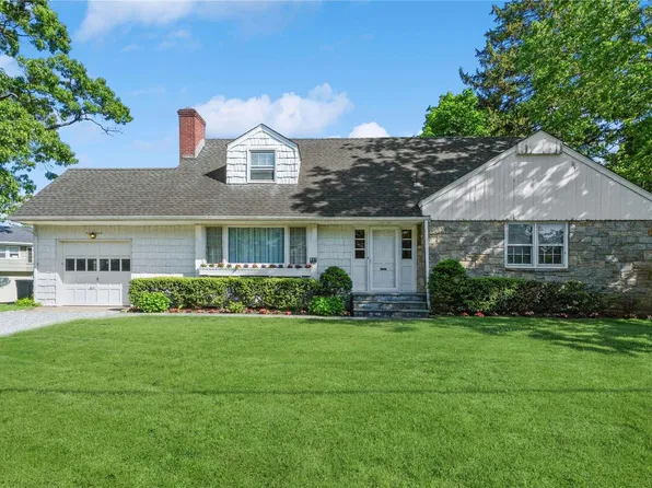 379 Kenridge Road, Lawrence, NY 11559