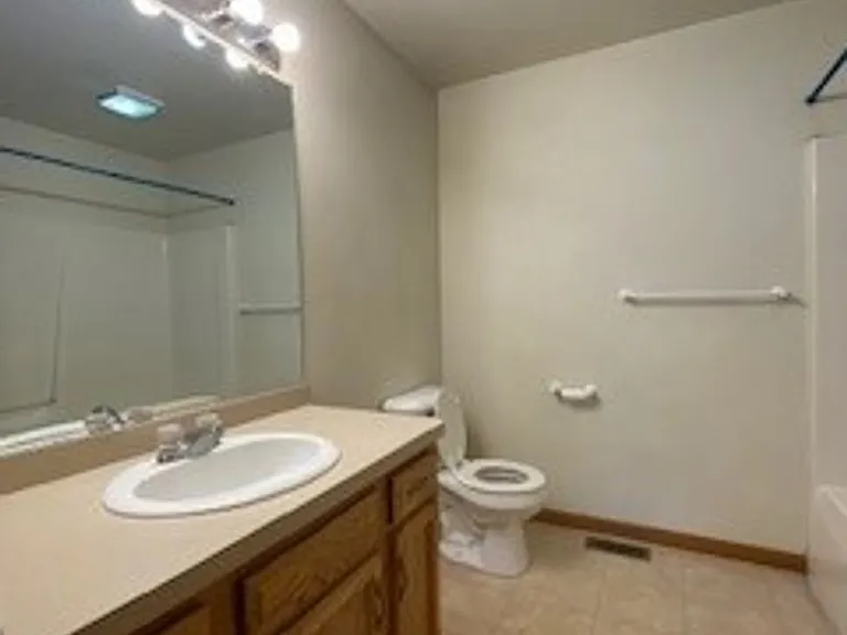 212 Stonewall Ct — Photo 10