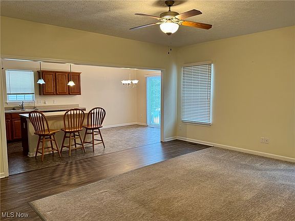 5th image of 128 Richmond Ct