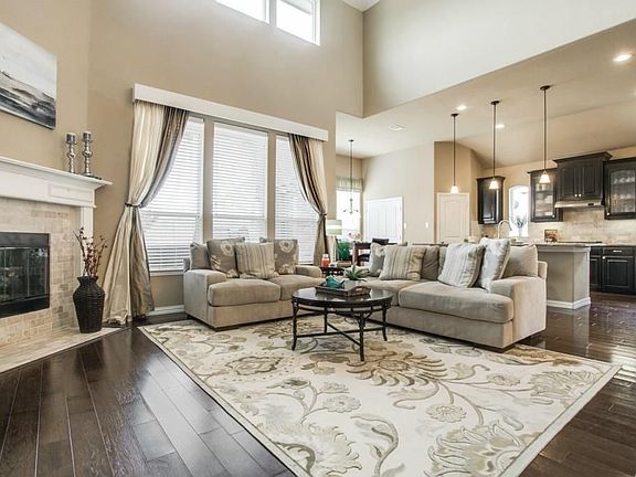 5th image of 804 Cowan Ln