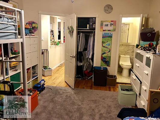 Rented by Oak Tree LLC | media 8