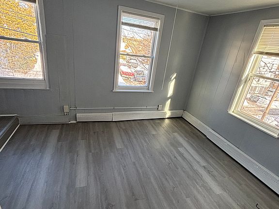 5th image of 9 E Lawlor St Floor 2