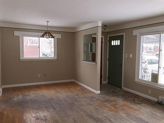 4th image of 1523 Collegewood Dr