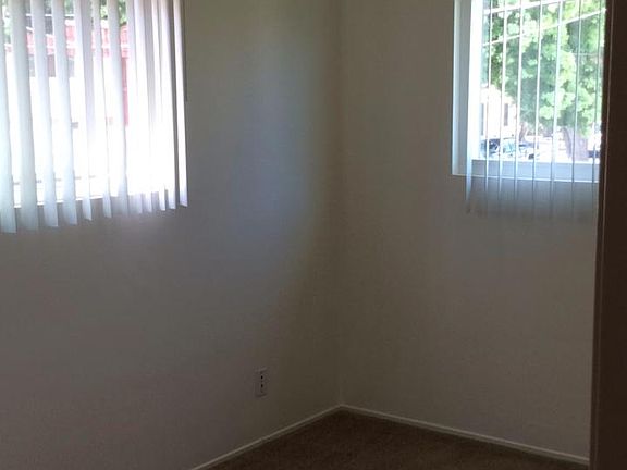 4th image of 2701 Kansas Ave APT 1