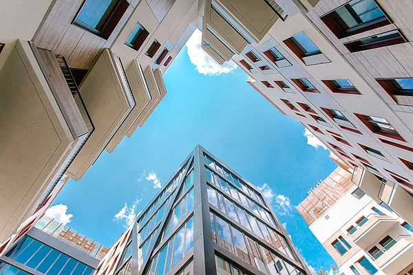 Rented by EXR | media 2