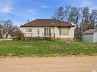 210 Railway Ave, Mortlach, SK S0H3E0
