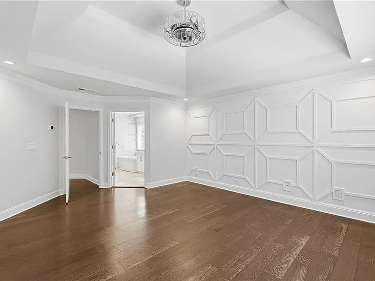100 Cabots Cove Ct — Photo 33