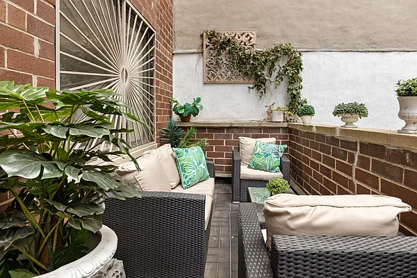 Sold by Compass | media 12