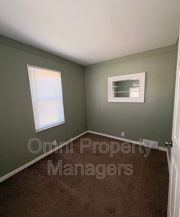 8494 Studebaker Ave, photo 4