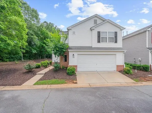 656 W Oaks Dr, Woodstock, GA 30188