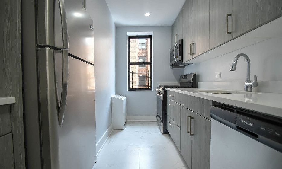 1st image of 1983 Sedgwick Ave APT 4G