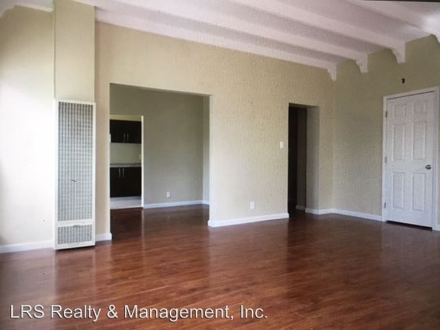 1st image of 2853 Francis Ave