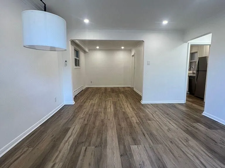 101 Kenwood Ave #2 — Photo 3
