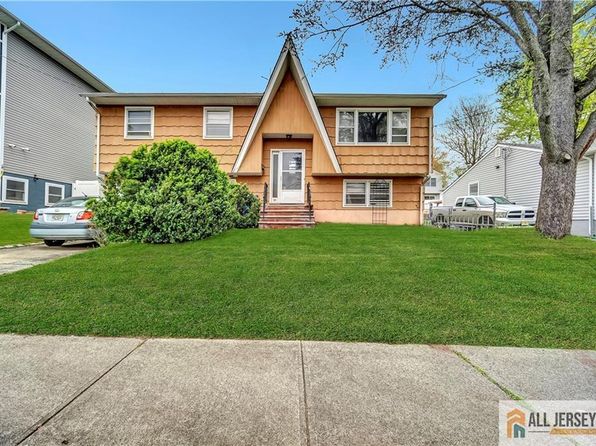 20 Kennedy St, Iselin, NJ 08830