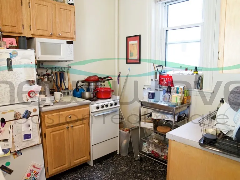51 Queensberry St #11 — Photo 5