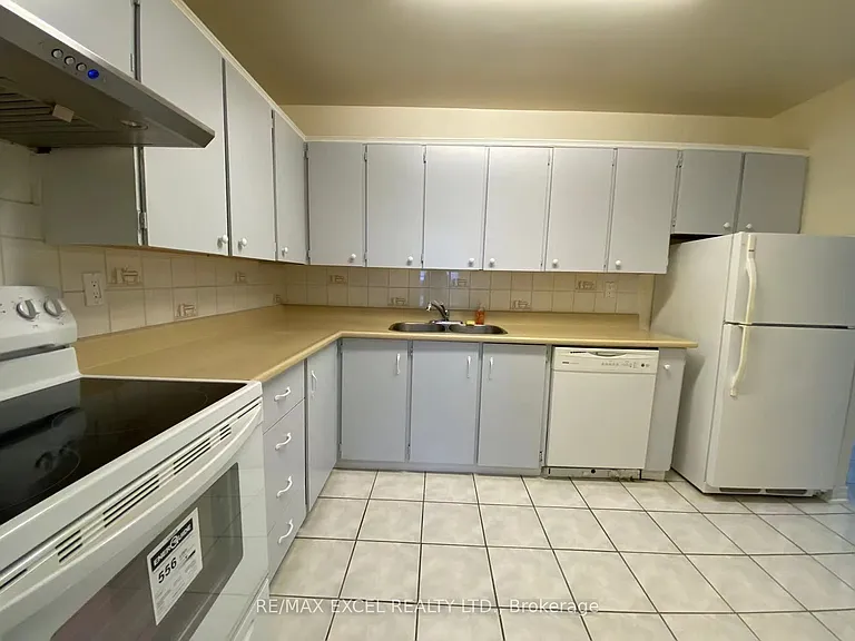 2500 Bridletowne Cir #907 — Photo 22