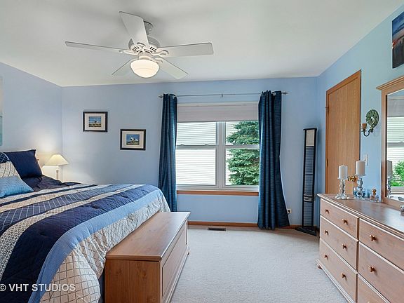 5th image of 434 E Camden Ln