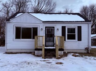 4717 Beech Dr, Louisville, KY 40216