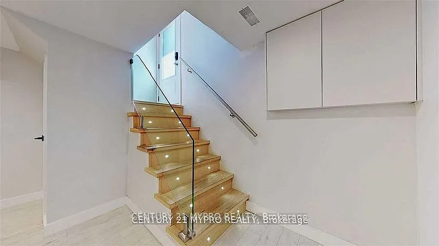 2 bed, $2,200 — Photo 2