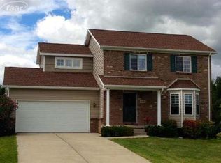 4381 N Pondview Dr, Swartz Creek, MI 48473
