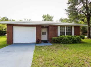 44 S Vermont Ave, Green Cove Springs, FL 32043