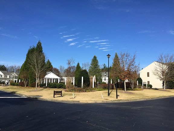 Neighborhood Common Area