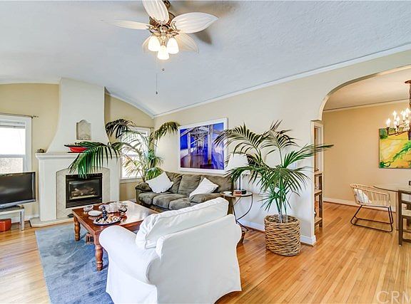 5th image of 217 Santa Ana Ave