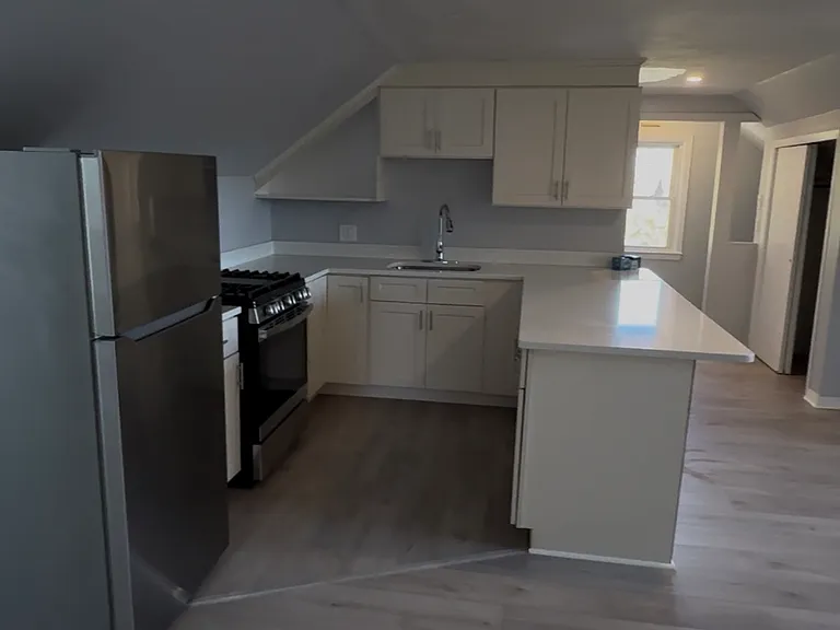 319 Winter St #3 — Photo 5