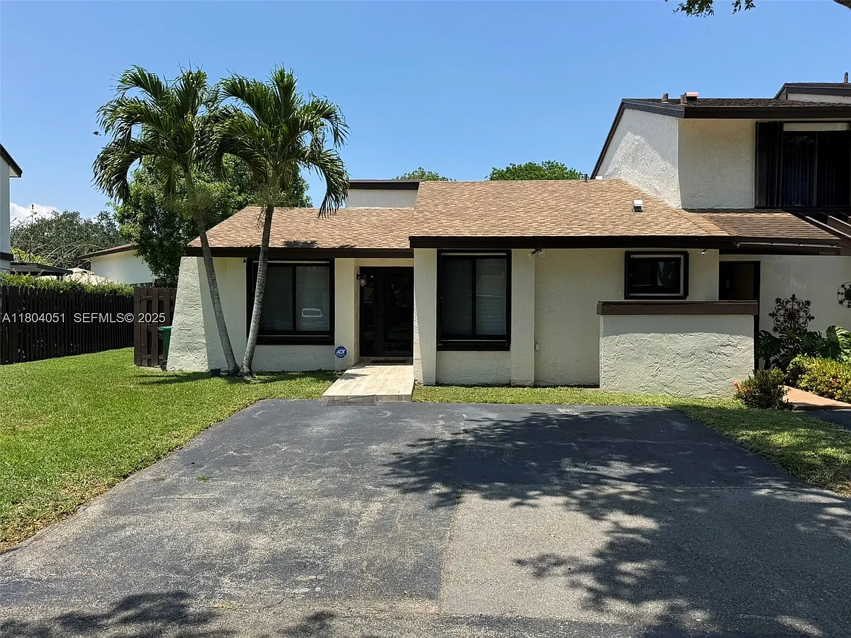 Building Photo - 12721 SW 68th Ter