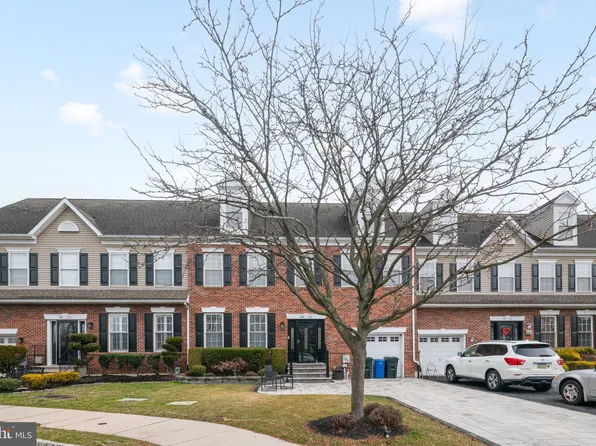 3413 Trevi Ct, Philadelphia, PA 19145