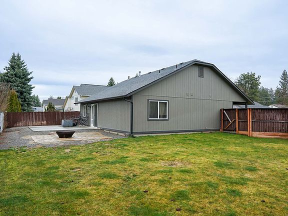 5th image of 1900 E Windwood Ct