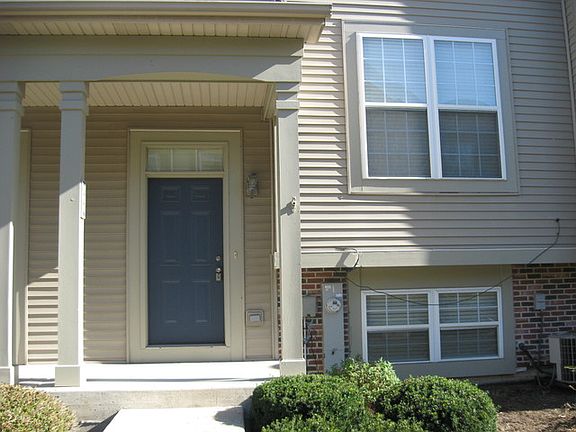 2nd image of 794 Cherry Creek Dr