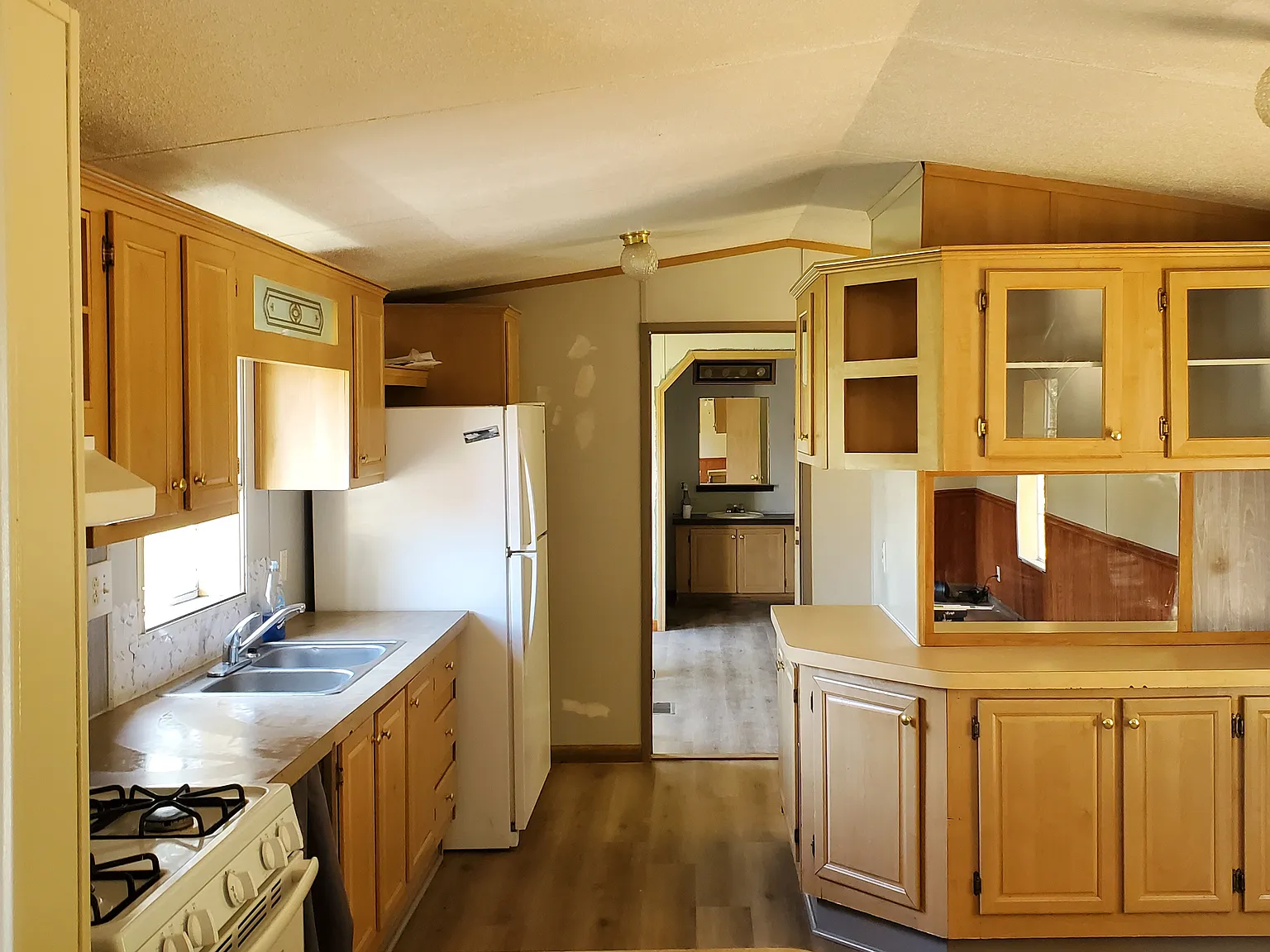 3 bed, 980 sqft, $850 — Photo 3
