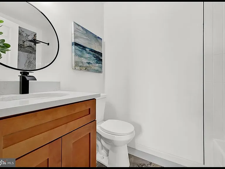 En- suite bathroom