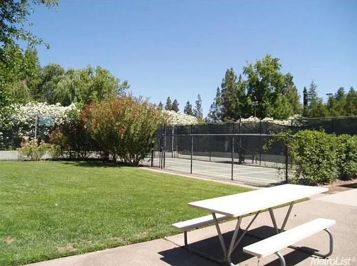 7818 Hampton Ln — Photo 21