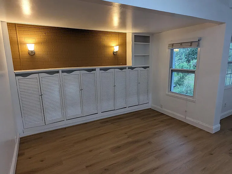 3190 Howard Ave — Photo 22