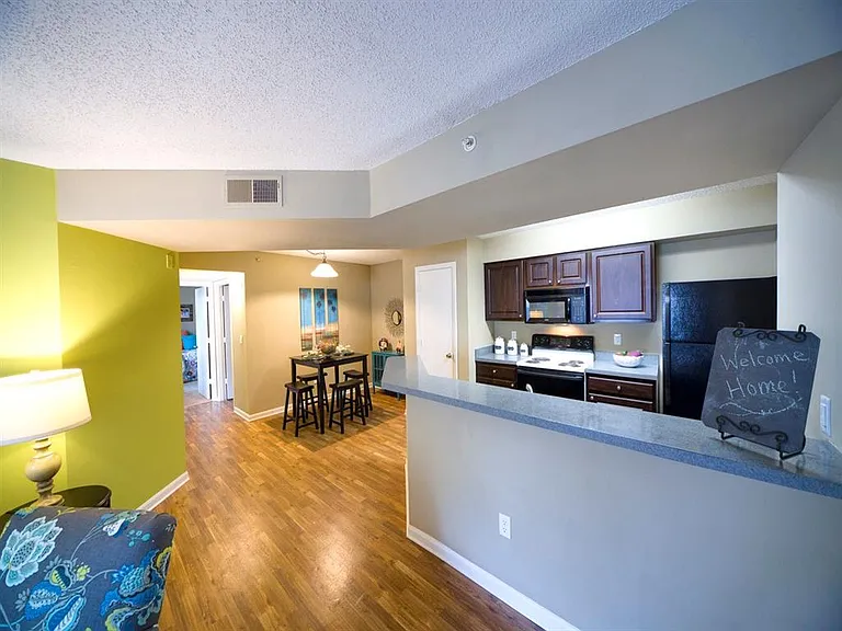 Leigh Meadows Apartments — Photo 12
