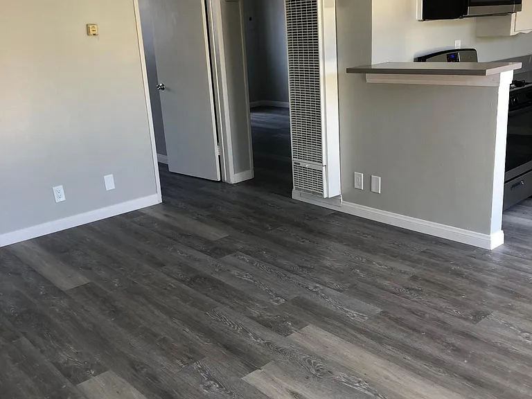 1738 Locust Ave #3 — Photo 3