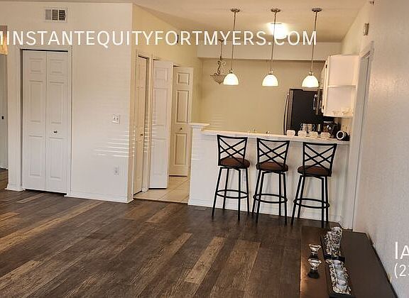 3rd image of 6400 Aragon Way APT 102